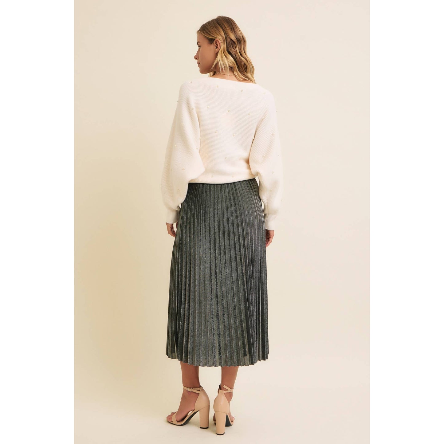 Shimmering Pleated Skirt in Charcoal