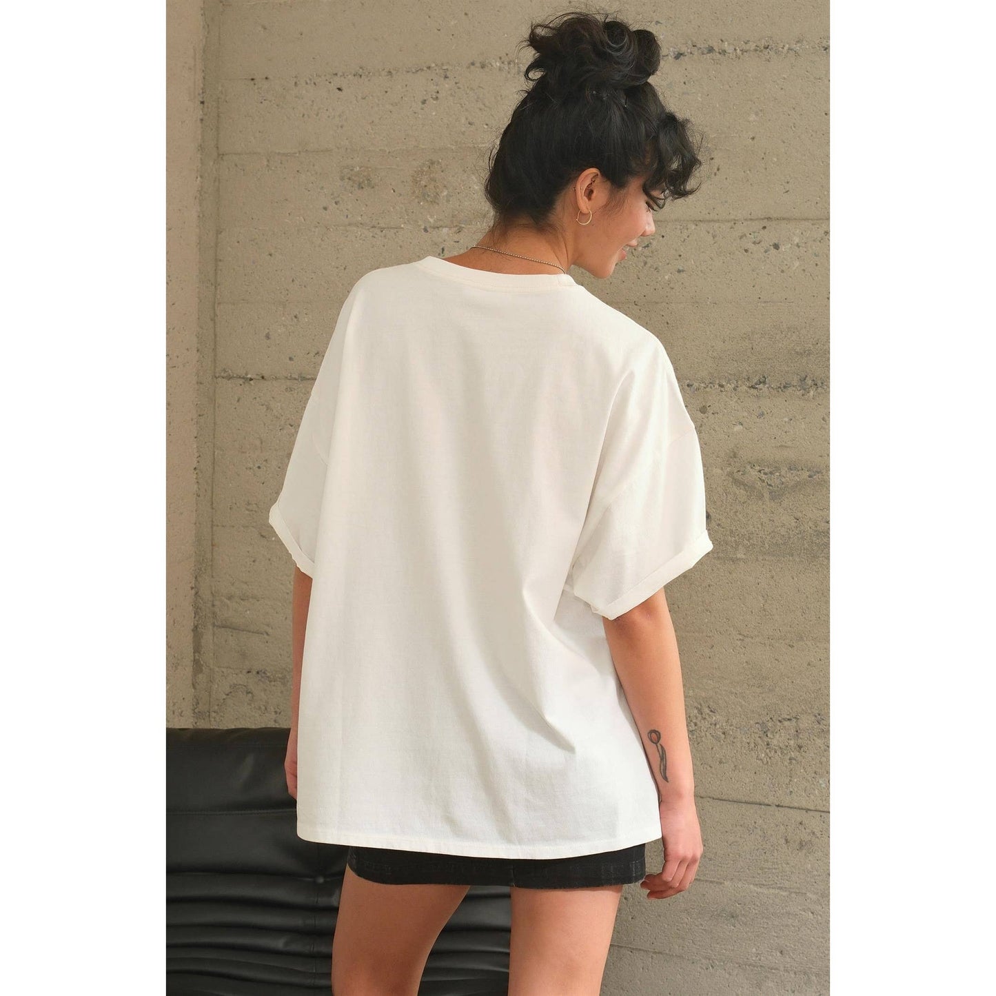 Distressed Boyfriend Tee in Ivory