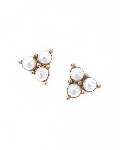 Dottie Pearl Stud Earrings