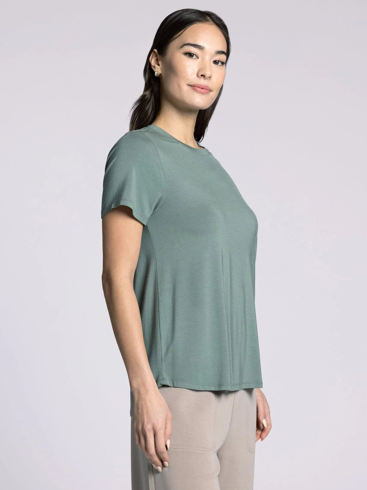 Nikkie Tee in Desert Green