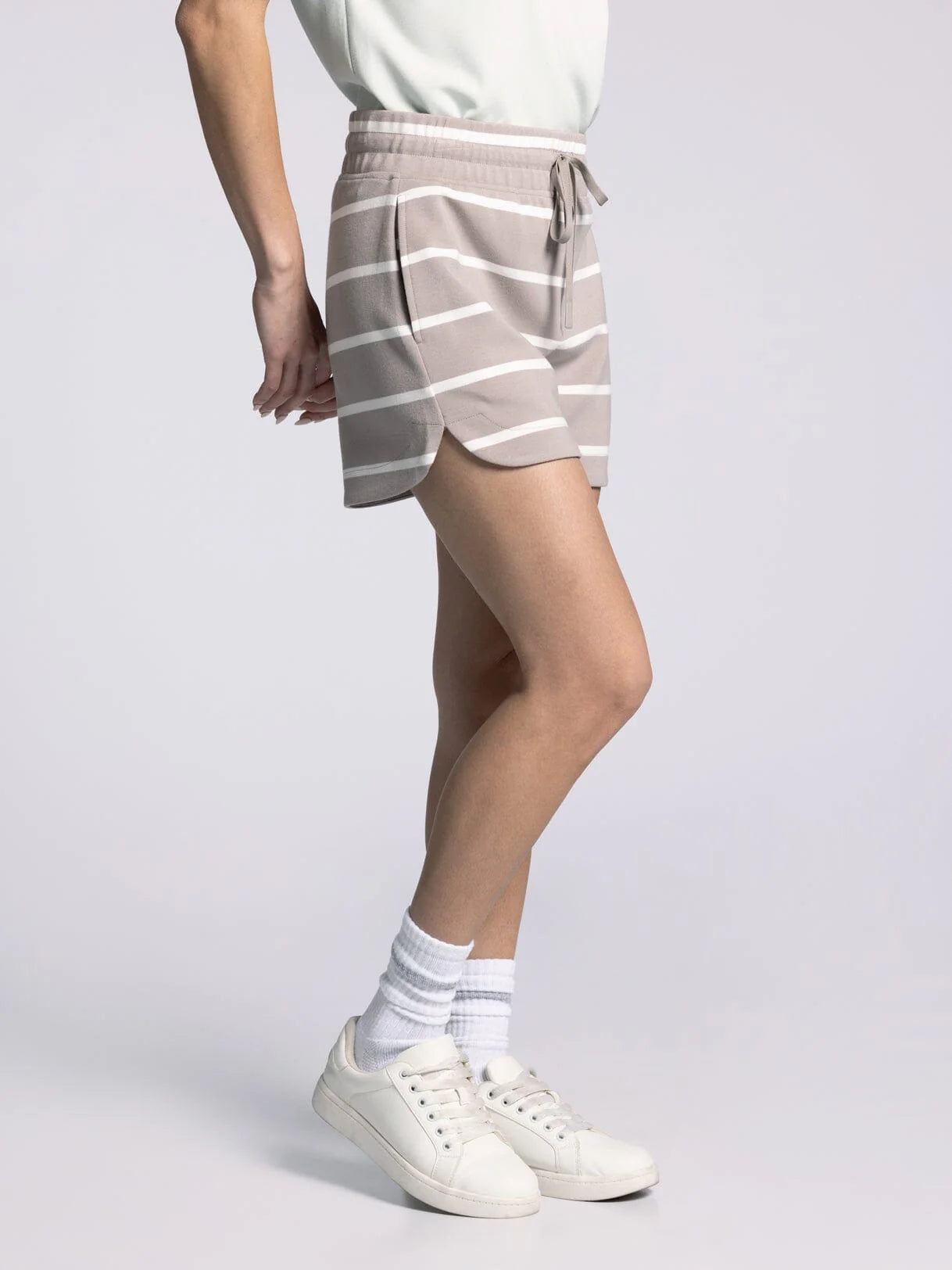 Rosie Shorts in Mushroom Stripe